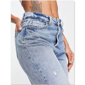 ASOS STRADIVARIUS Ripped Mom Jeans